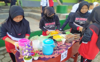 PRAKTEK P5 KEWIRAUSAHAAN ESKADA SUKSES